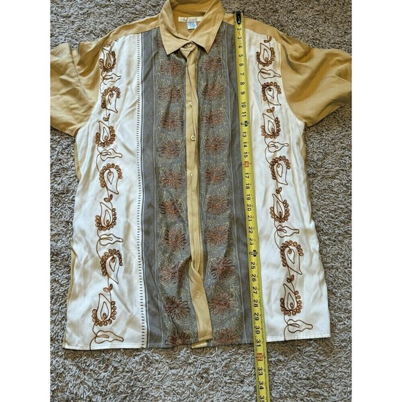 D-icon Men's Short Sleeve Shirt Size Medium Silk Viscose Embroidered Buttons - Picture 10 of 11